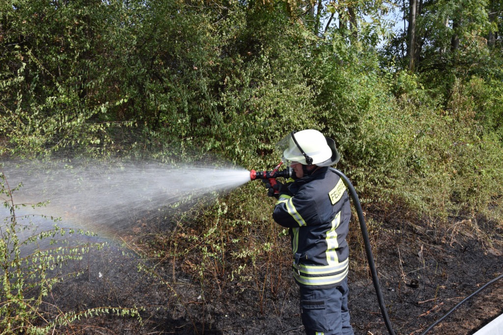 Burscheider Feuerwehr mahnt zur Vorsicht – erhöhte Wald- und Grasbrandgefahr